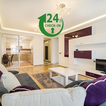 Relax Apartment Coresi Mall Брашов Екстер'єр фото